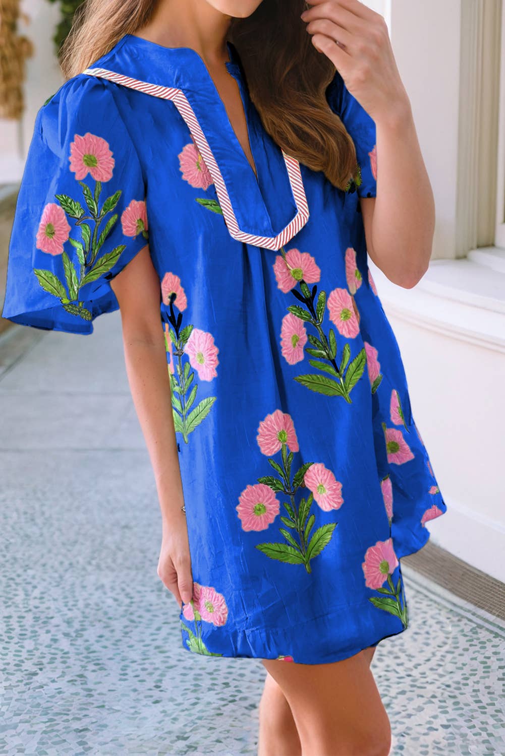 Floral Short Sleeve Split Neck Mini Dress