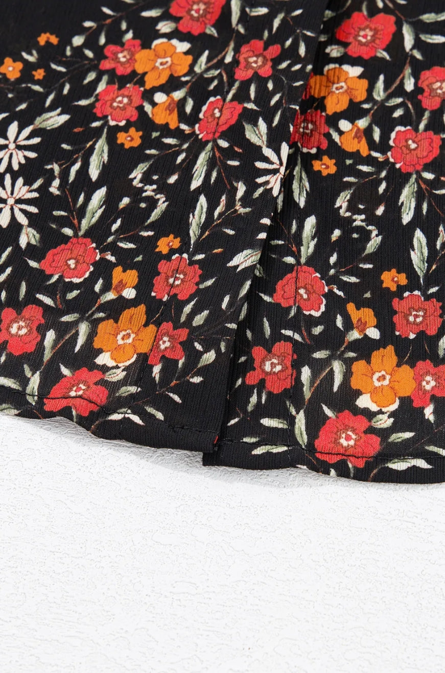 Black Strawberry Aesthetic Floral Puff Sleeve Shirt